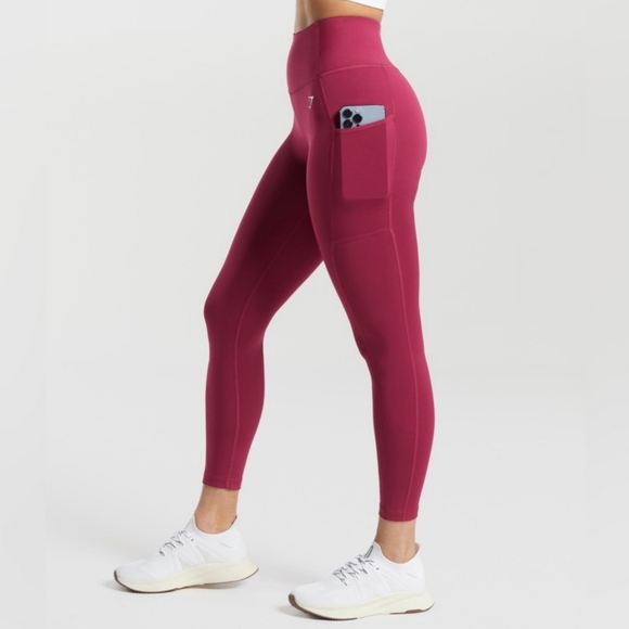 GymShark Pocket Leggings Raspberry Pink Small - Picture 3 of 6